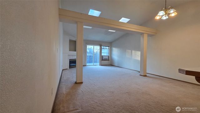 11316 1st Avenue Ct E, Tacoma, WA 98445