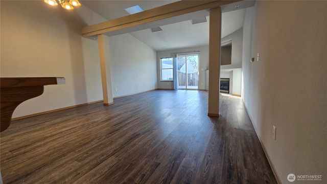 11316 1st Avenue Ct E, Tacoma, WA 98445