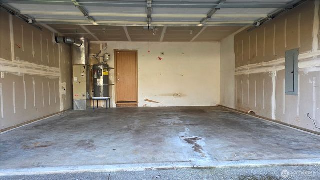 11316 1st Avenue Ct E, Tacoma, WA 98445