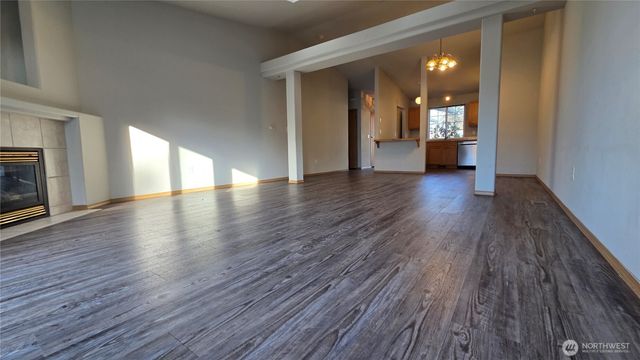 11316 1st Avenue Ct E, Tacoma, WA 98445