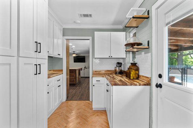 104 Jan, Henderson, TX 75654