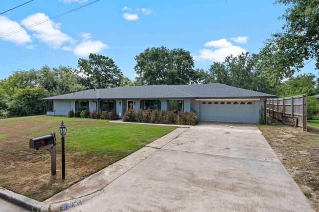 104 Jan, Henderson, TX 75654