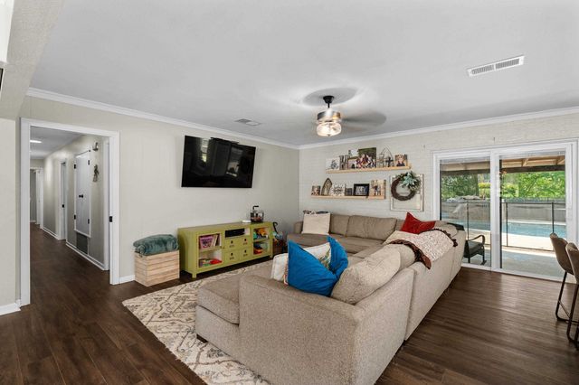 104 Jan, Henderson, TX 75654