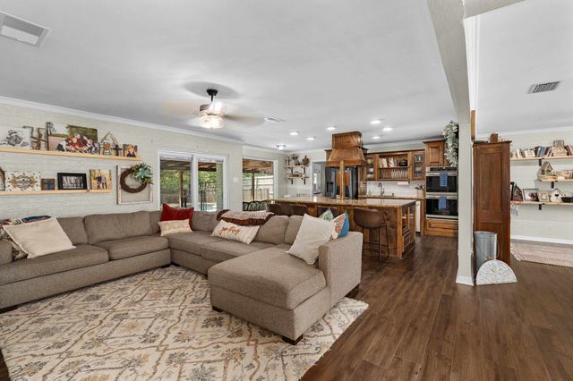 104 Jan, Henderson, TX 75654