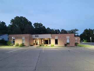 1221 Byron Road, Howell, MI 48843