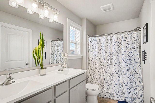 10510 Sunbranch Drive, Holland, MI 49423