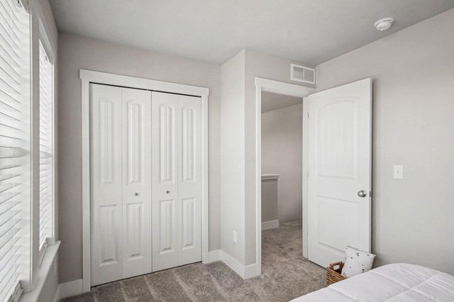 10510 Sunbranch Drive, Holland, MI 49423