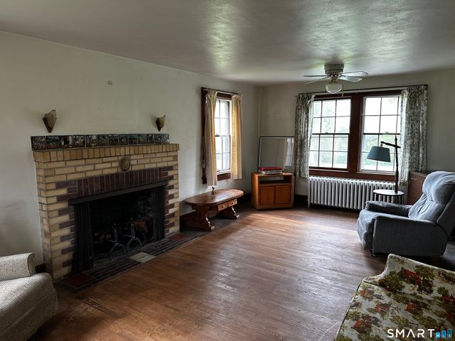 400 Gay Street, Sharon, CT 06069