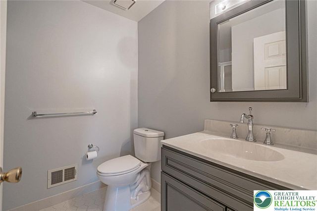 1853 Mansfield Street, Lower Saucon Twp, PA 18055