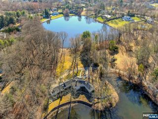 28 Turners Lake Drive, Mahwah, NJ 07430