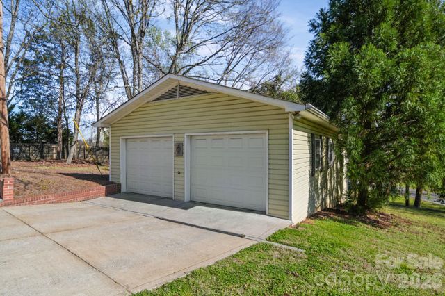 100 Todd Drive NE, Concord, NC 28025