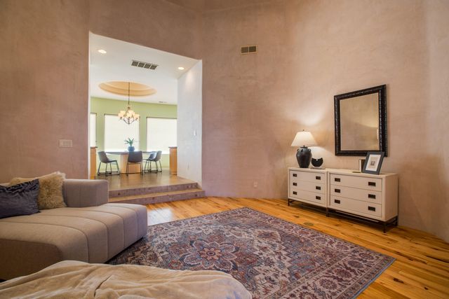 9306 Dana Court NE, Albuquerque, NM 87122