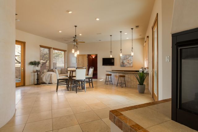 9306 Dana Court NE, Albuquerque, NM 87122