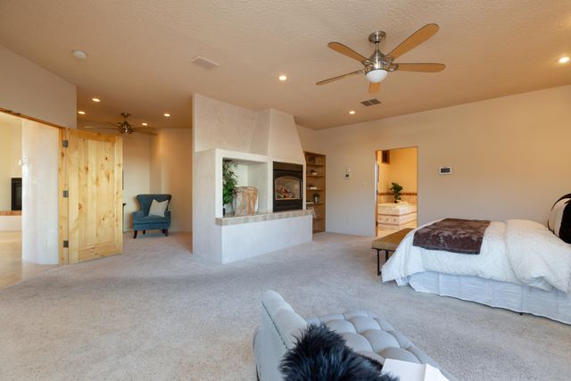 9306 Dana Court NE, Albuquerque, NM 87122