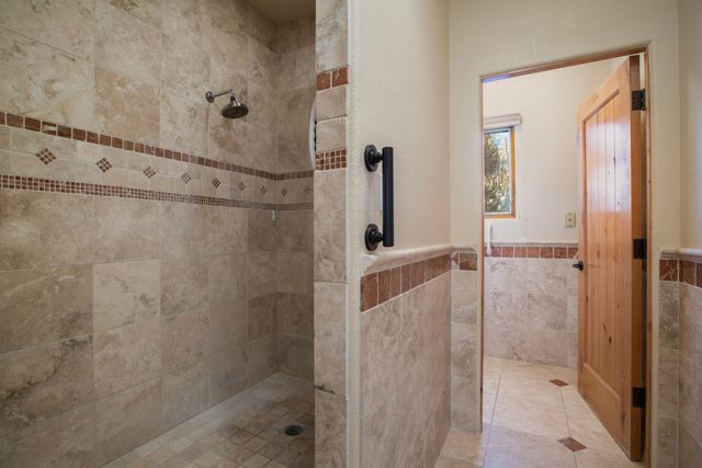 9306 Dana Court NE, Albuquerque, NM 87122