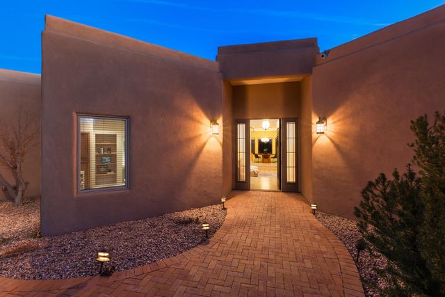 9306 Dana Court NE, Albuquerque, NM 87122