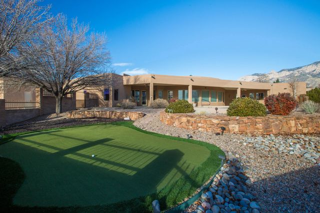 9306 Dana Court NE, Albuquerque, NM 87122