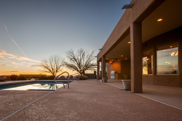 9306 Dana Court NE, Albuquerque, NM 87122