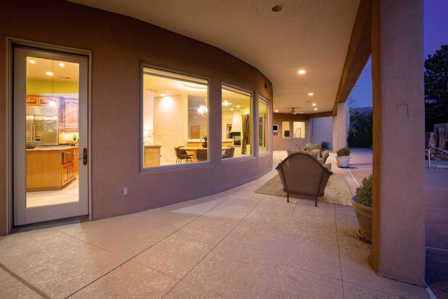 9306 Dana Court NE, Albuquerque, NM 87122