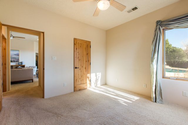 9306 Dana Court NE, Albuquerque, NM 87122