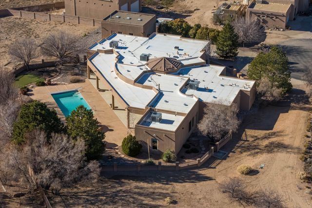 9306 Dana Court NE, Albuquerque, NM 87122