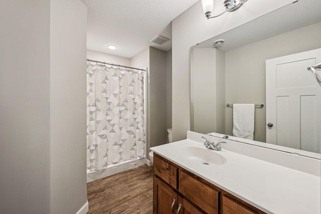 1143 Pine Hill Lane, White Bear Twp, MN 55127