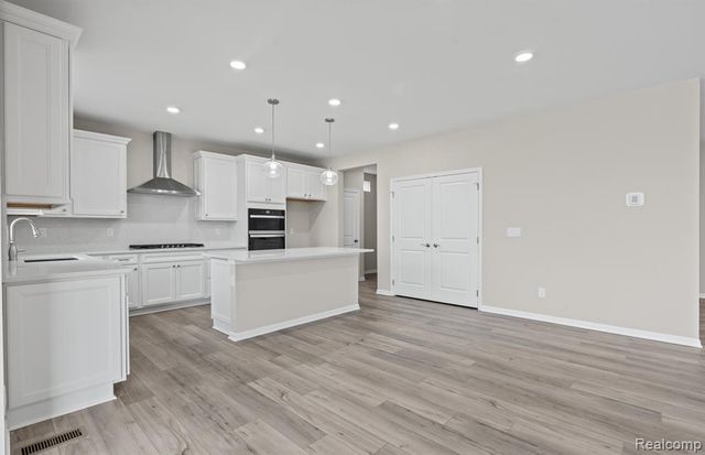 841 Risdon Trail South, Saline, MI 48176