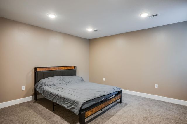 18311 Highview Dr, Goddard, KS 67052