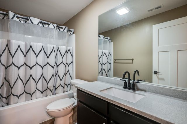 18311 Highview Dr, Goddard, KS 67052