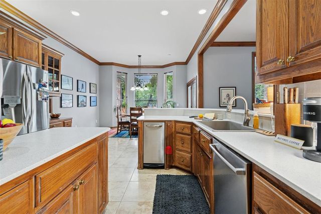 1412 Hunters Creek Road, Edmond, OK 73003