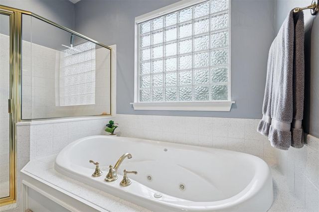 1412 Hunters Creek Road, Edmond, OK 73003