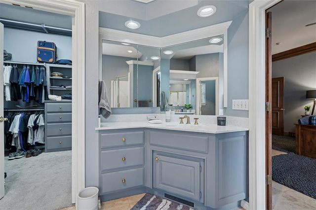 1412 Hunters Creek Road, Edmond, OK 73003