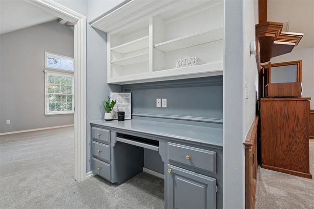 1412 Hunters Creek Road, Edmond, OK 73003