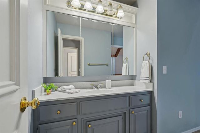 1412 Hunters Creek Road, Edmond, OK 73003