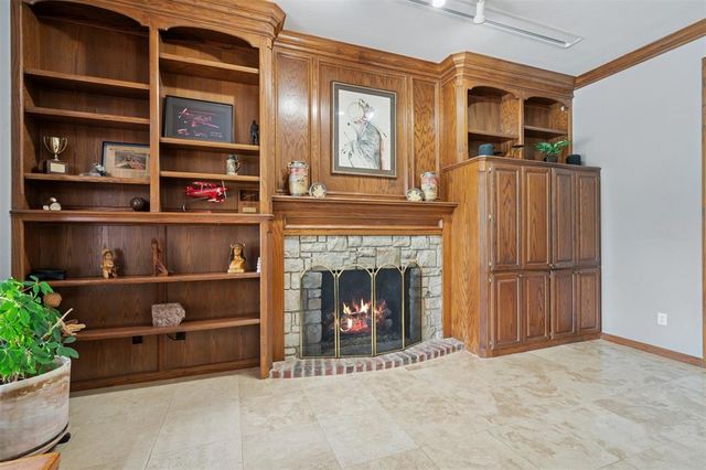 1412 Hunters Creek Road, Edmond, OK 73003