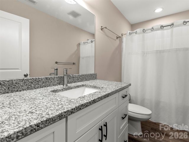 92 Lakeside Drive, Asheville, NC 28806