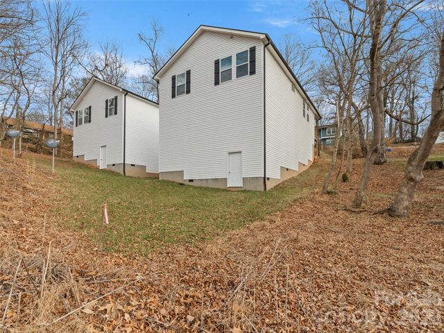 92 Lakeside Drive, Asheville, NC 28806