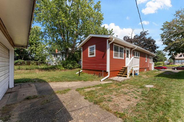 417 48th Street, Moline, IL 61265
