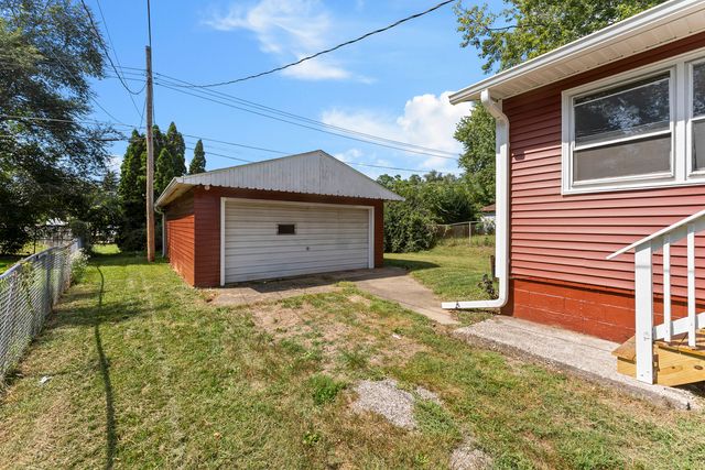 417 48th Street, Moline, IL 61265