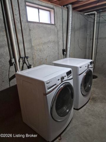 7011 Uranus Dr, Louisville, KY 40258