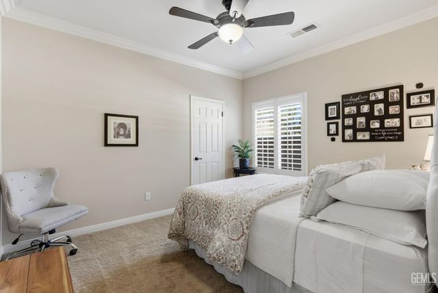 8600 Lago Di Como Lane, Bakersfield, CA 93312