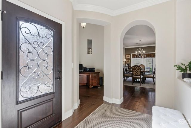 8600 Lago Di Como Lane, Bakersfield, CA 93312