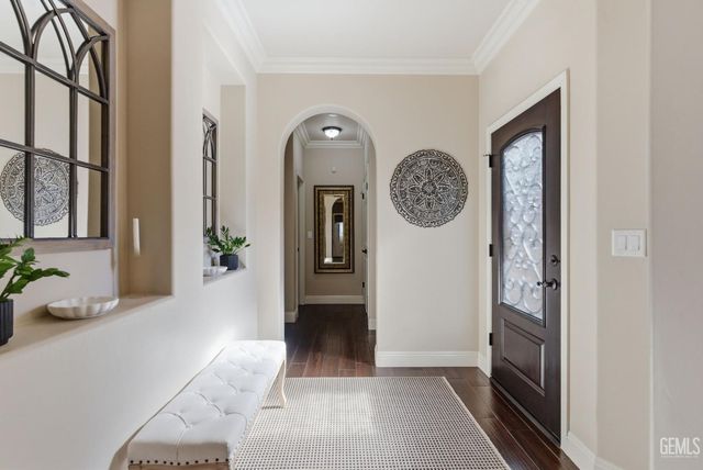 8600 Lago Di Como Lane, Bakersfield, CA 93312