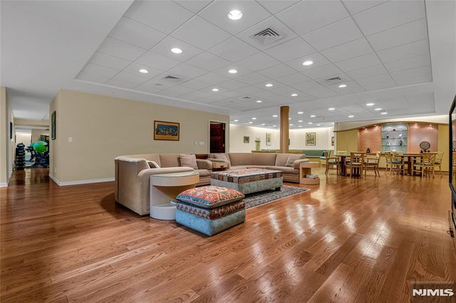 67 Adams Drive, Cresskill, NJ 07626