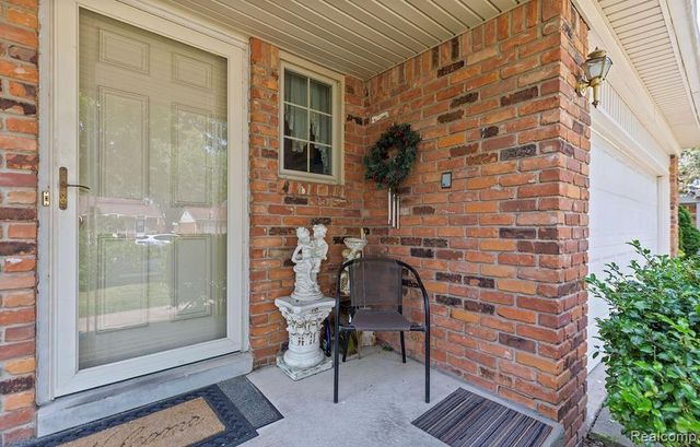 2168 Keystone Drive, Sterling Heights, MI 48310