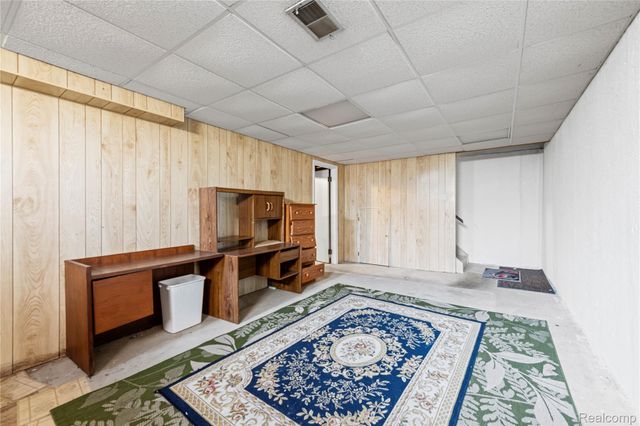 2168 Keystone Drive, Sterling Heights, MI 48310