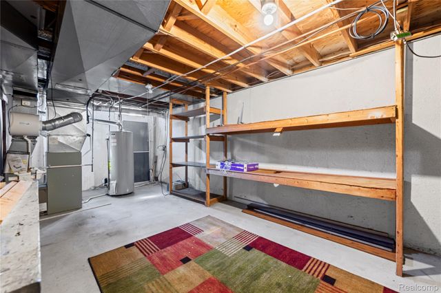 2168 Keystone Drive, Sterling Heights, MI 48310