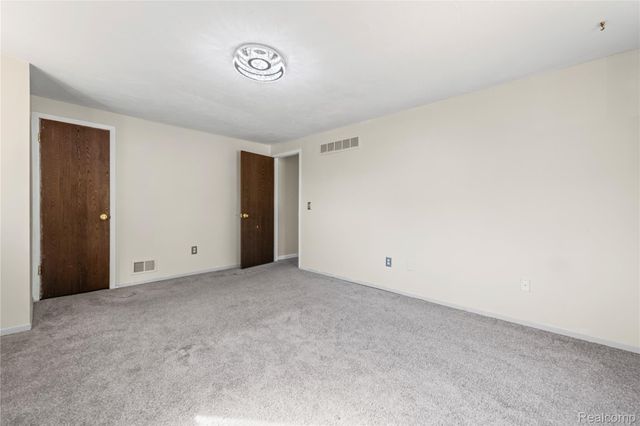 2168 Keystone Drive, Sterling Heights, MI 48310