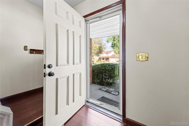 2168 Keystone Drive, Sterling Heights, MI 48310