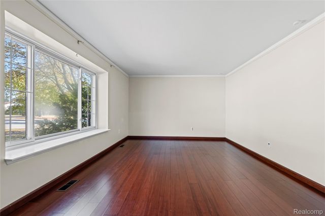 2168 Keystone Drive, Sterling Heights, MI 48310